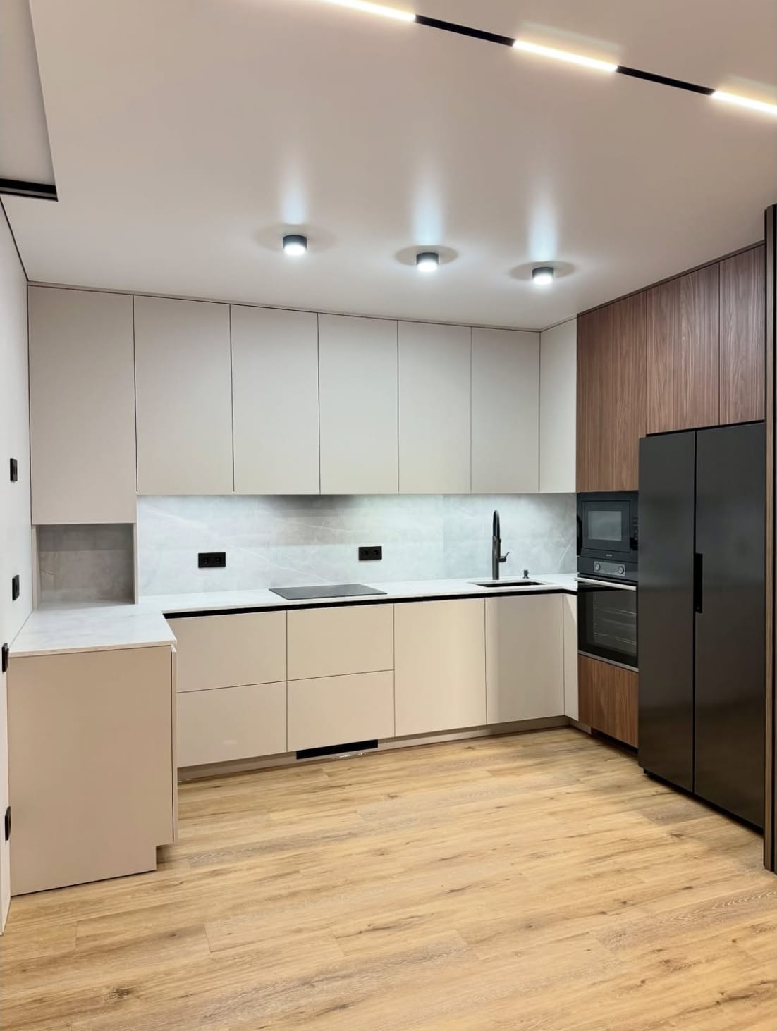 Cleaf MDF სამზარეულოს ავეჯი თანამედროვე დიზაინით